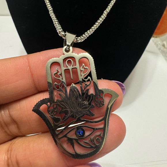 Golden girls statement Necklace, Minimalist Golden Hypoallergenic… - Picture 13 of 15